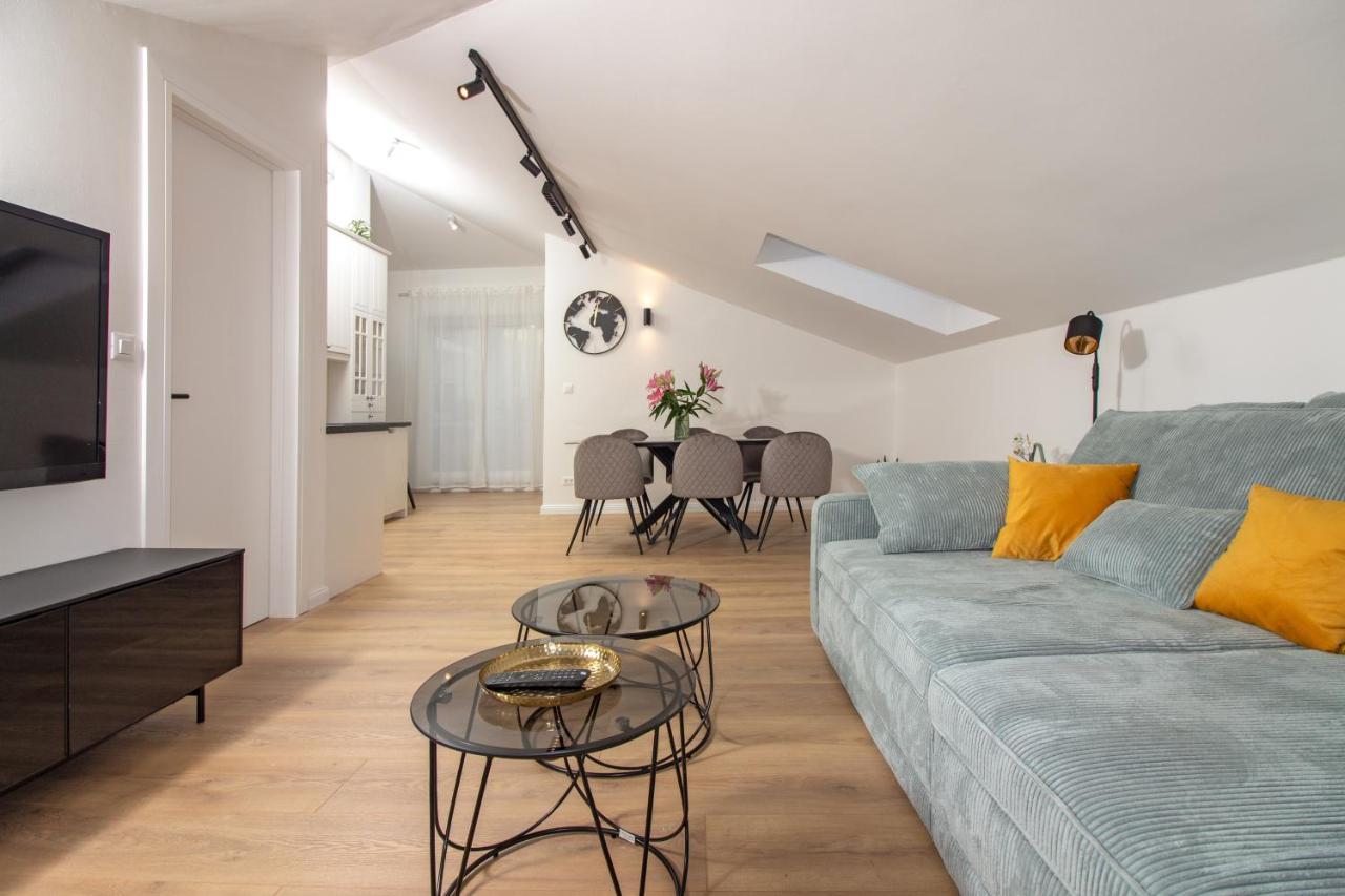 Beachside Attico Apartment