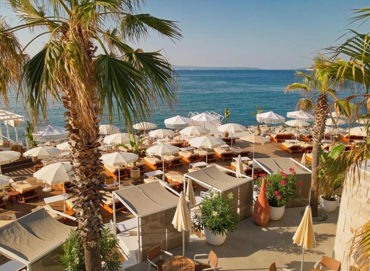 Beachside Attico *
