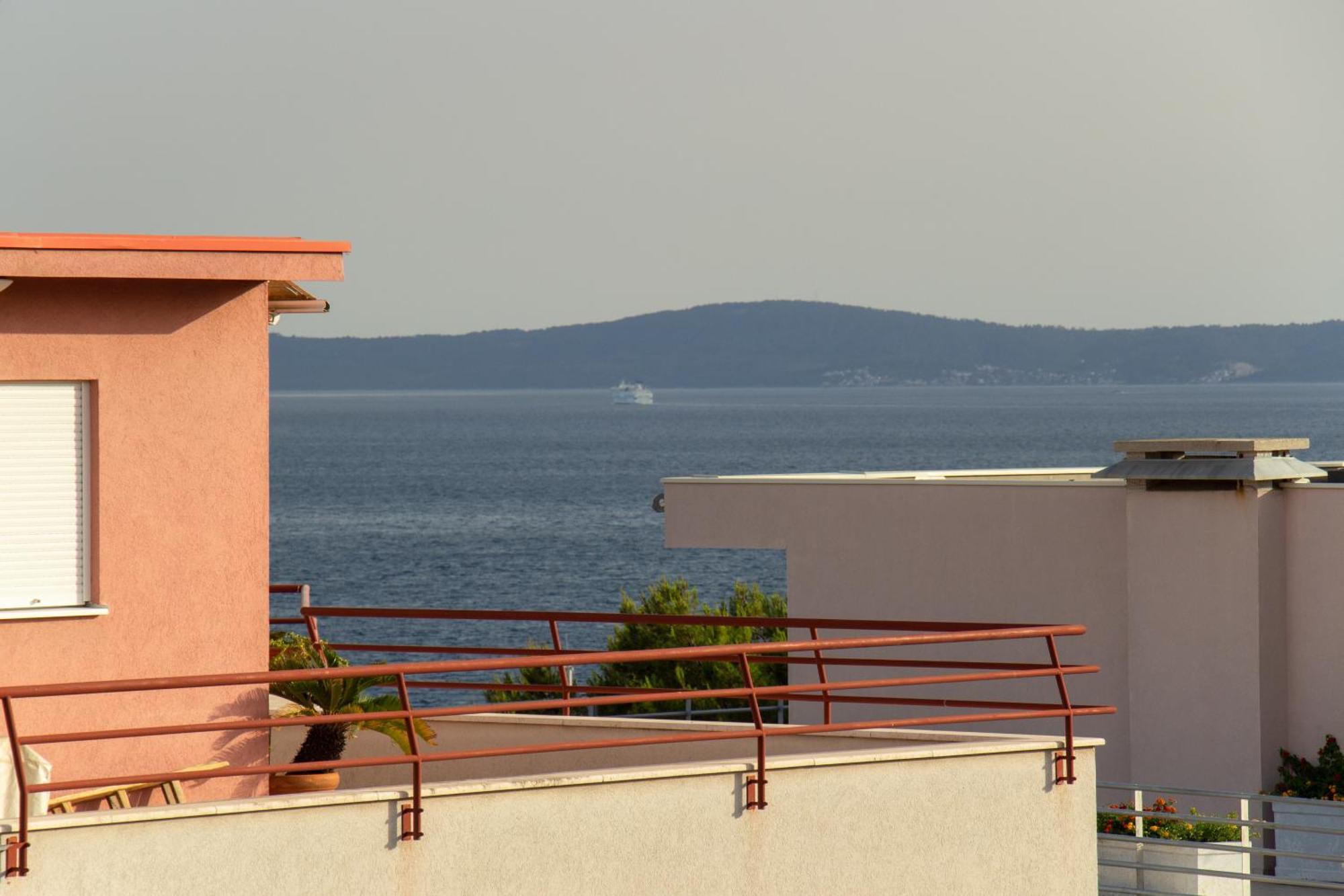 Apartment Beachside Attico Split