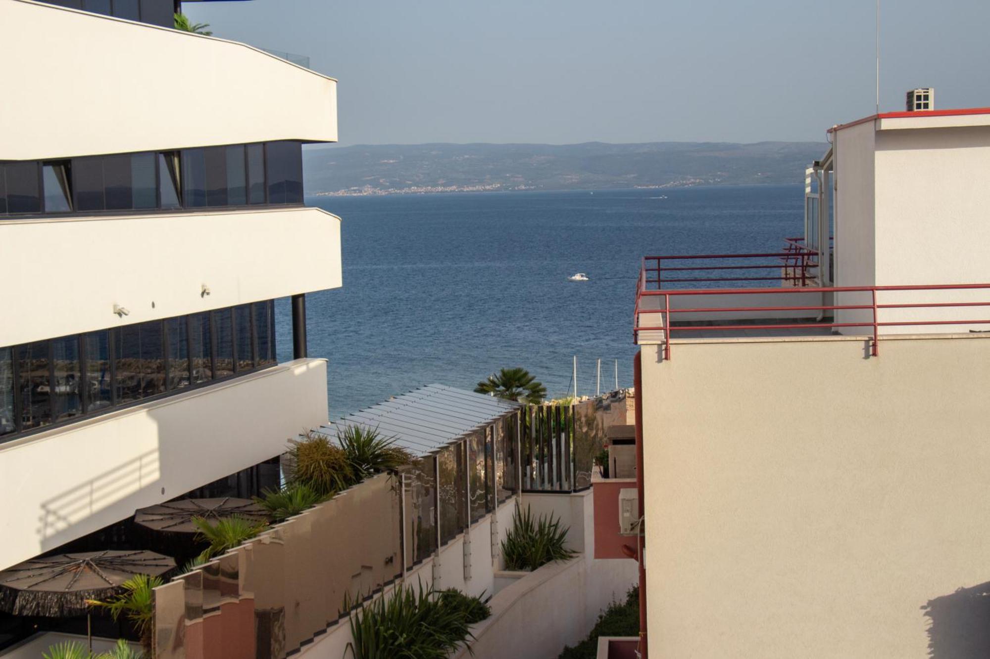 Beachside Attico *
